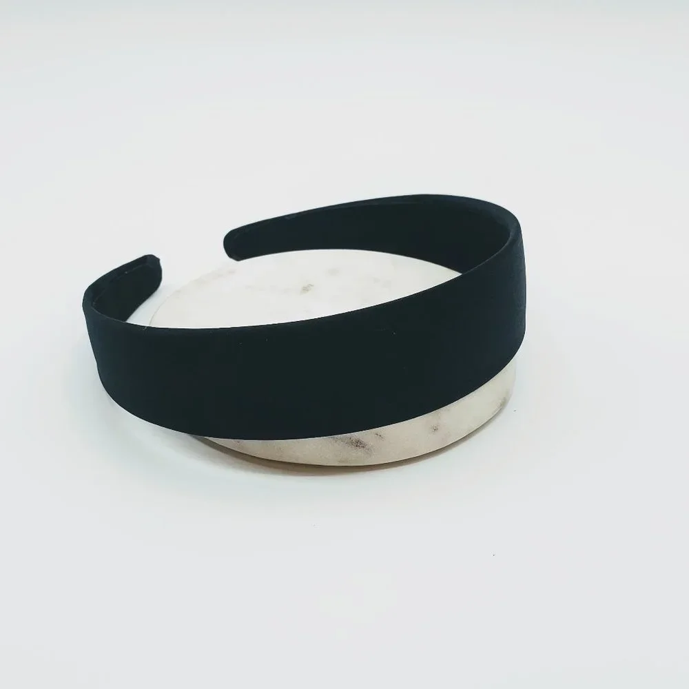 7/$35 Black Classic Minimalist Headband